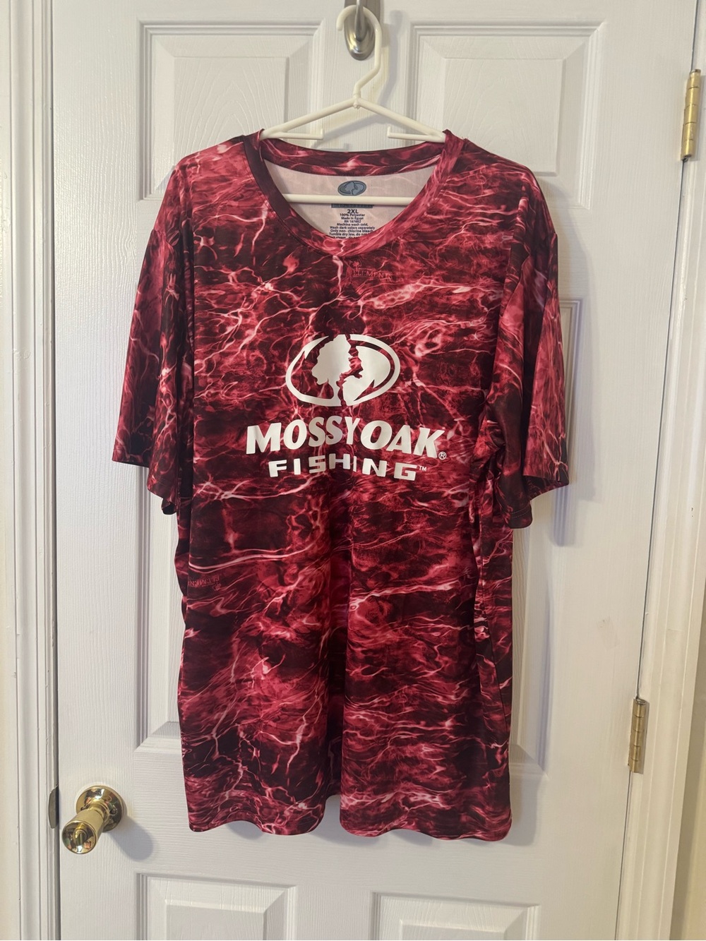 Mossy Oak Fishing Tee with Red Marble Accents